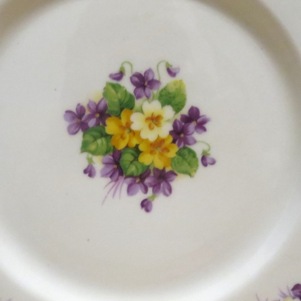 Paragon Spring Melody Cake Serving Plate Double Warrant Fine Bone China England - Picture 2 of 5